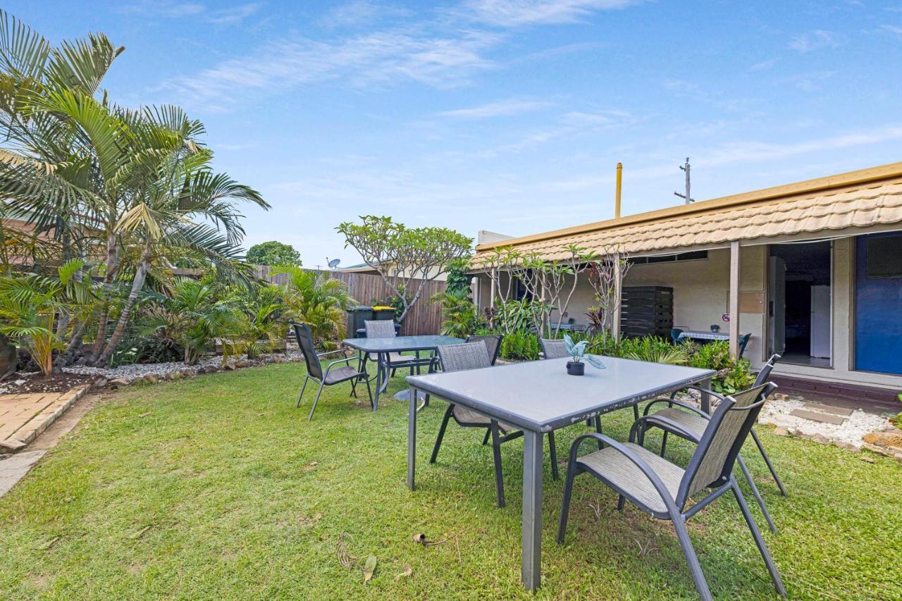 Bundaberg Coral Villa Motor Inn Dış mekan fotoğraf