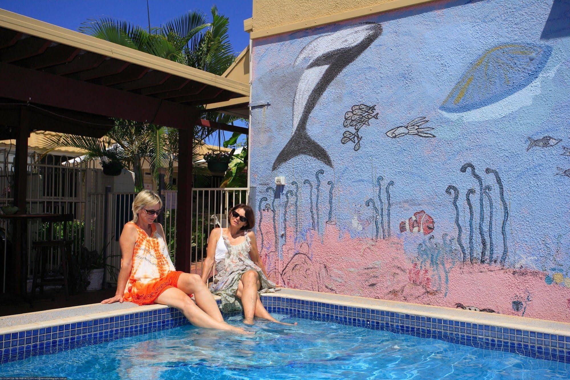 Bundaberg Coral Villa Motor Inn Dış mekan fotoğraf