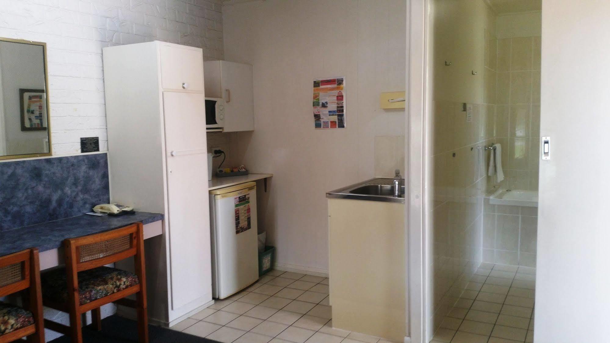 Bundaberg Coral Villa Motor Inn Dış mekan fotoğraf