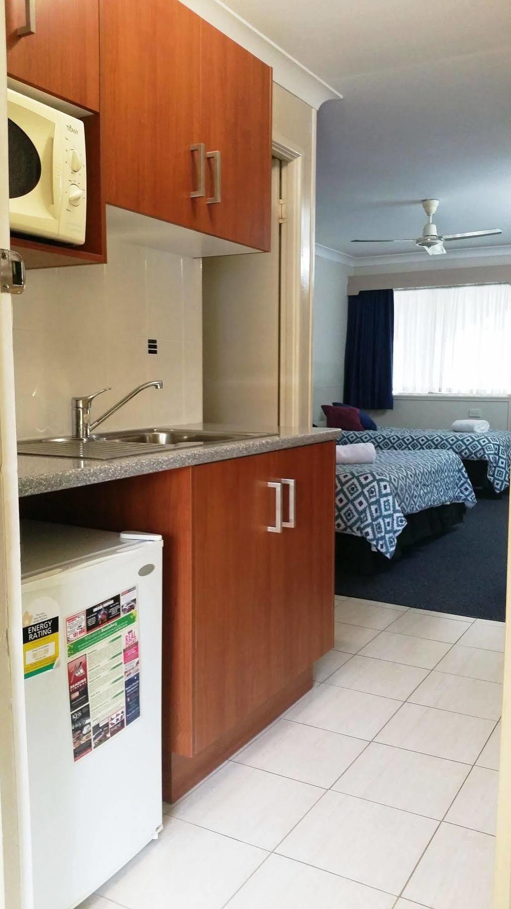 Bundaberg Coral Villa Motor Inn Dış mekan fotoğraf