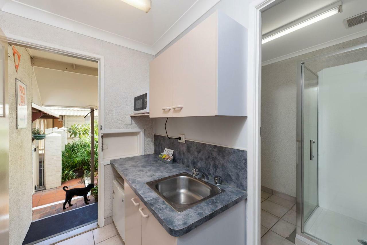 Bundaberg Coral Villa Motor Inn Dış mekan fotoğraf